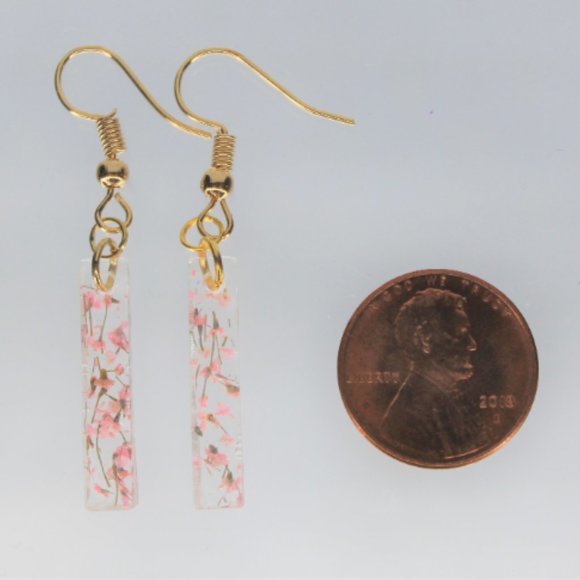 Queen Anne's Lace Pink Pressed Flower Earrings - Picture 4 of 7
